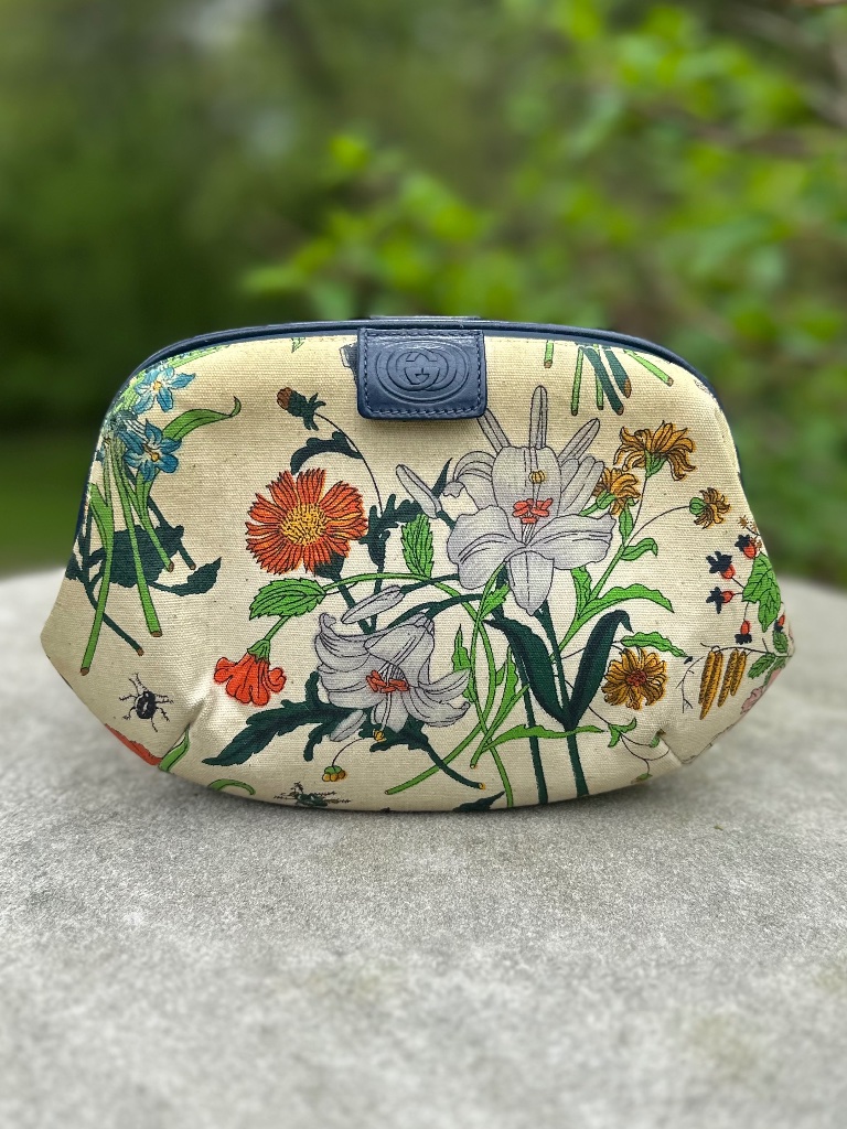 Handbag, Gucci Vintage Flora Clutch